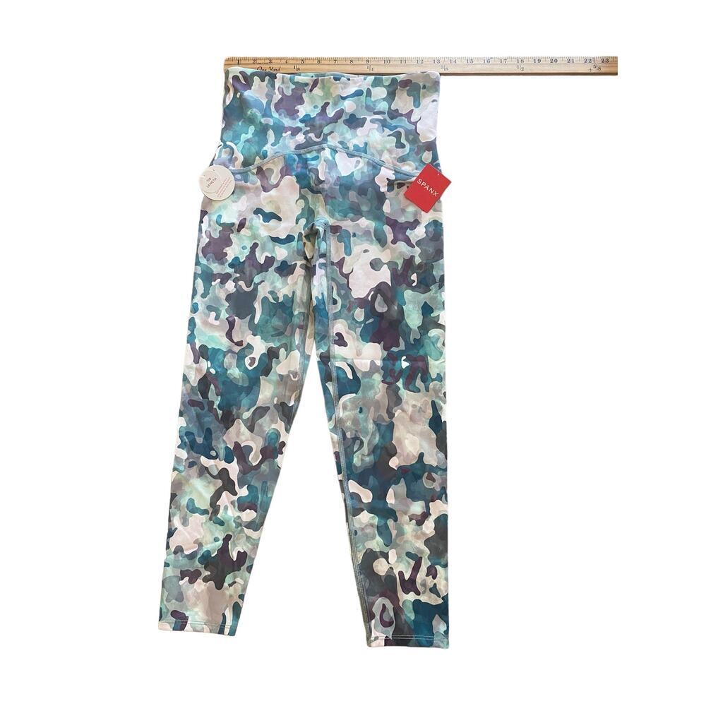 Spanx‎ Camo Women's Leggings Medium NWT - Picture 4 of 6